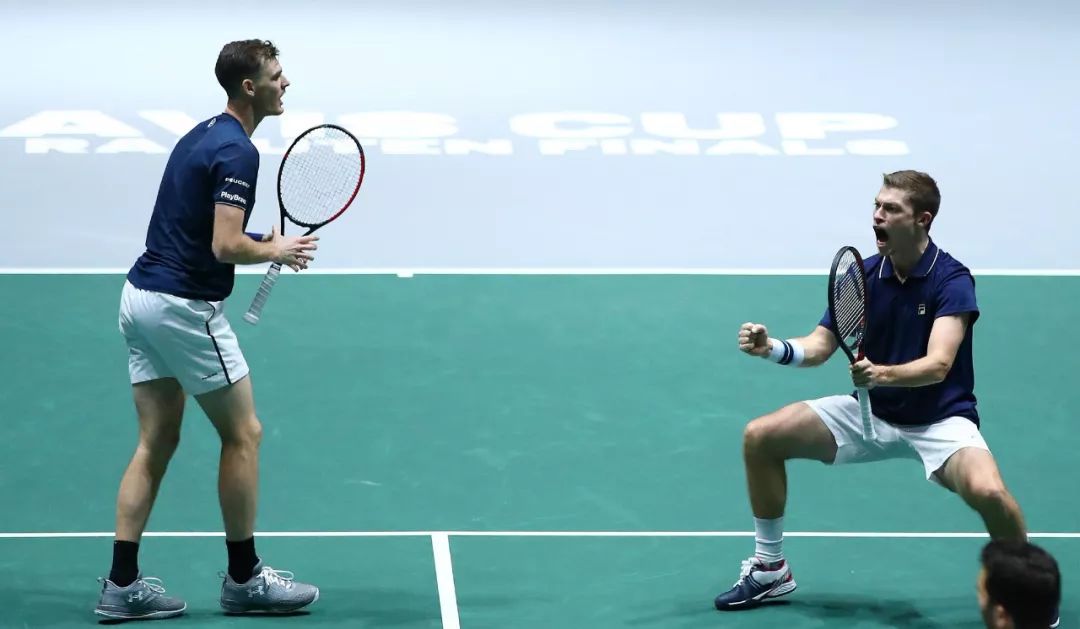 塞尔维亚横扫对手，小组第一晋级