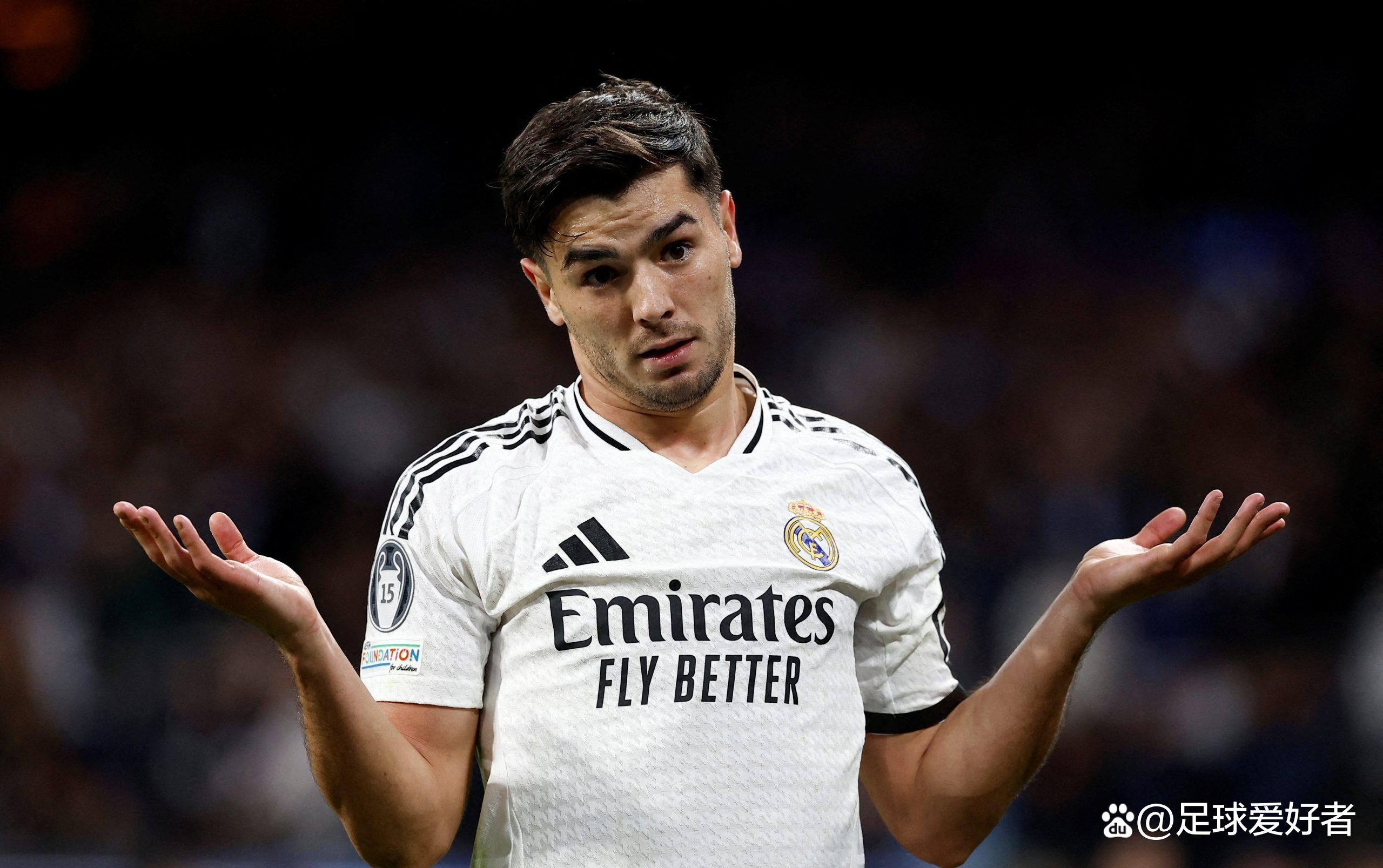 尼斯球员连续进球，表现抢眼受关注的简单介绍