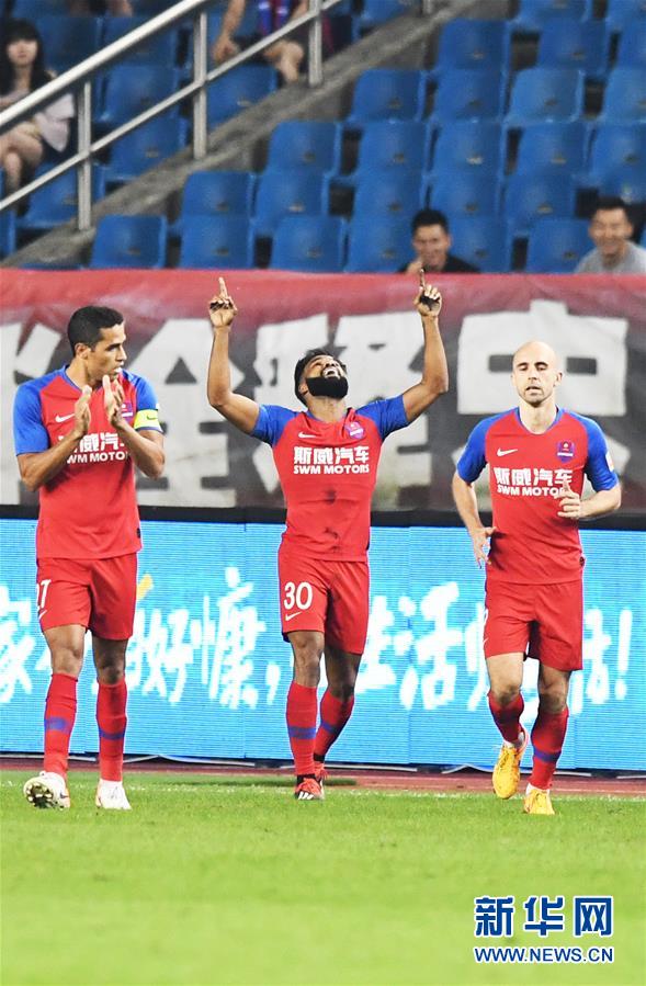 包含北京人和主场不敌武汉卓尔，遭遇低迷状态的词条