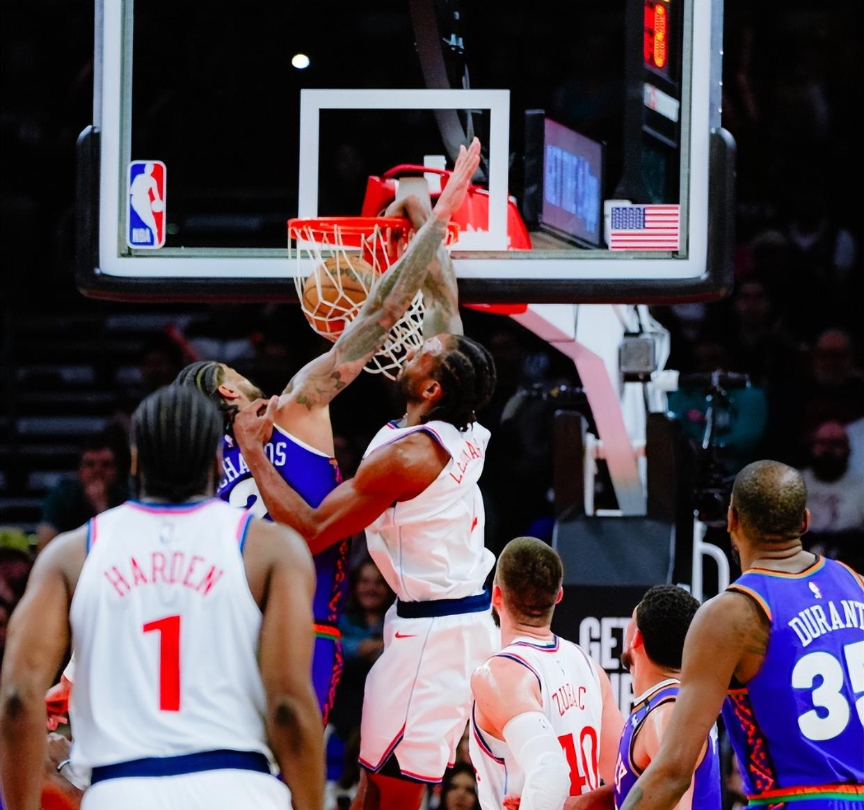 关于乔治惊艳表现无法挽救快船被太阳淘汰的信息