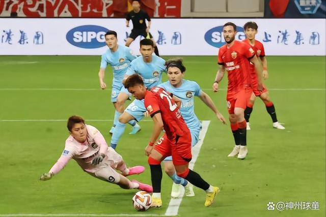 关于莱比锡五连胜继续领跑积分榜，武磊主帅陷下课危机！的信息